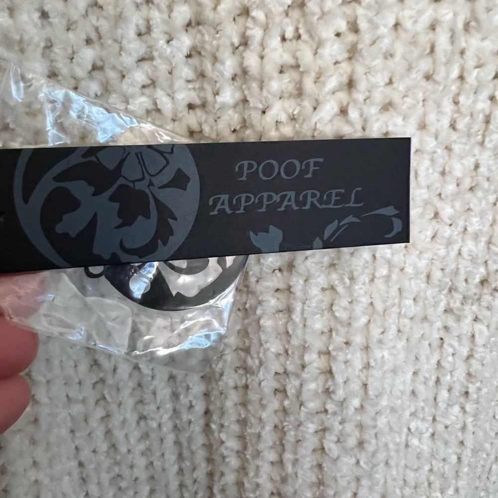 NWT Poof chenille cable knit sweater. Size XL. Soft cozy. Winter white. Women - Picture 6 of 9